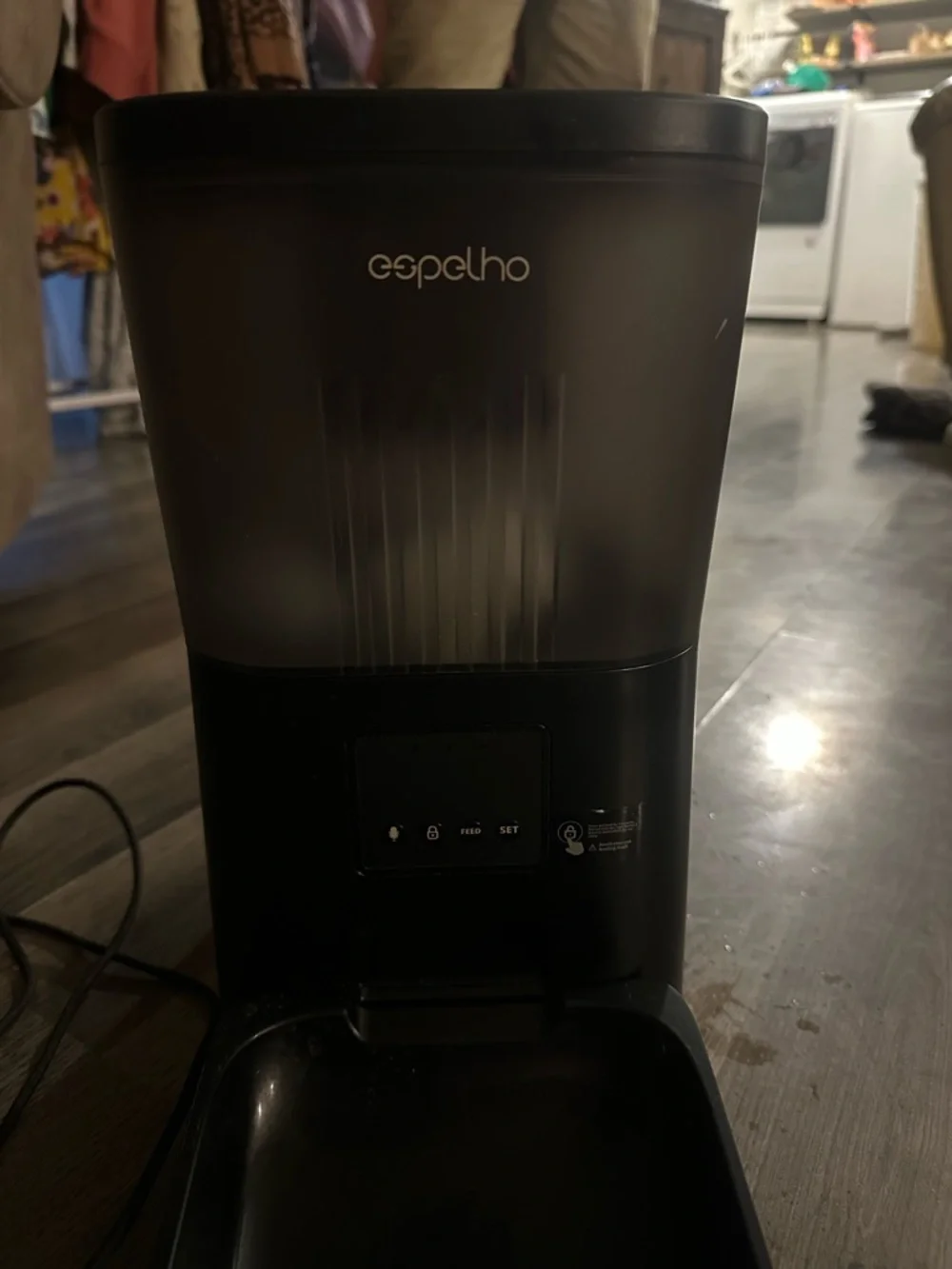 Automatic Pet Feeder in Black